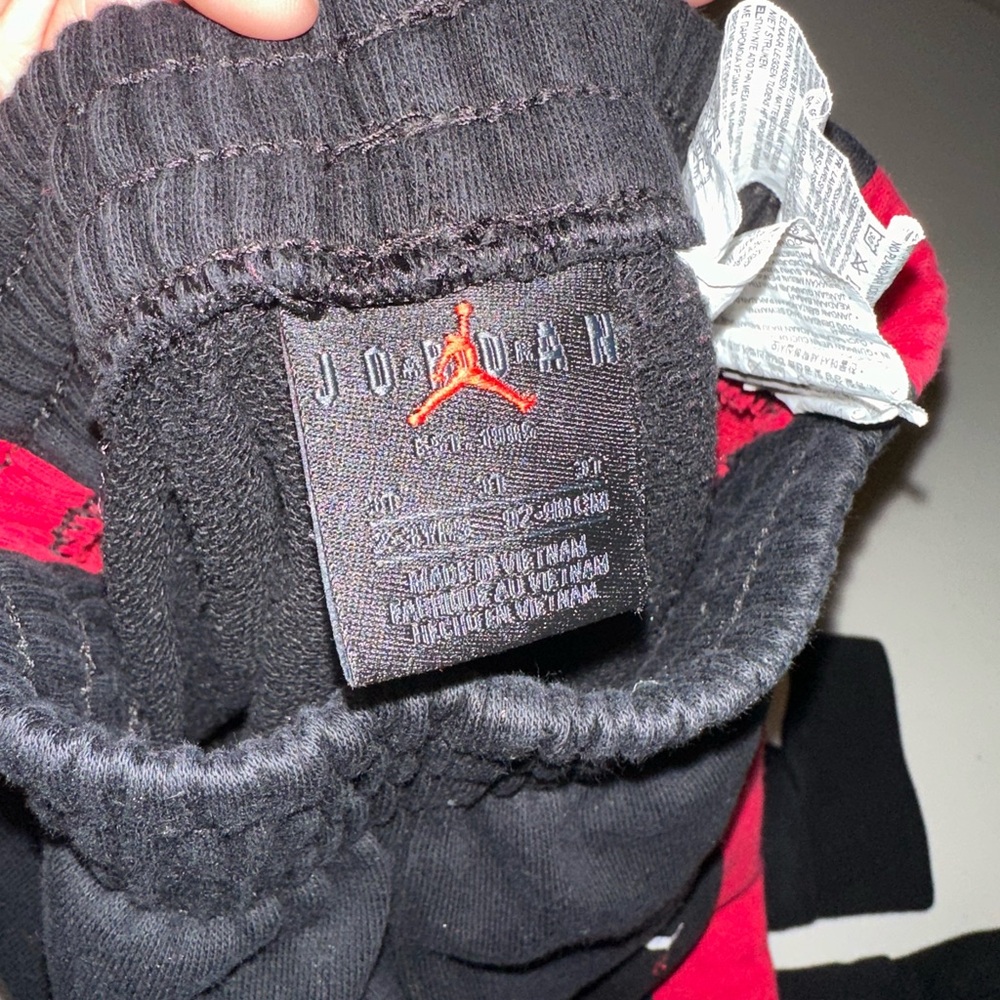 Air Jordan’s Kids Red and Black Hoodie and Pants Set - Picture 4 of 5